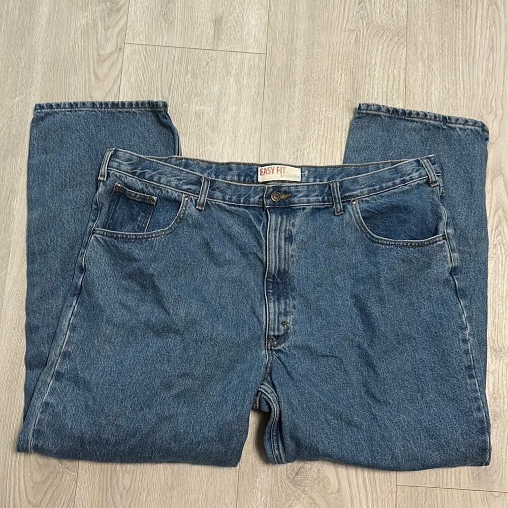 🔥BUNDLESALE Mens 44/30 St John’s Bay easy fit relaxed jeans